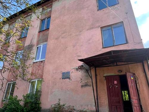 комерційна за адресою Заводська вул., 10