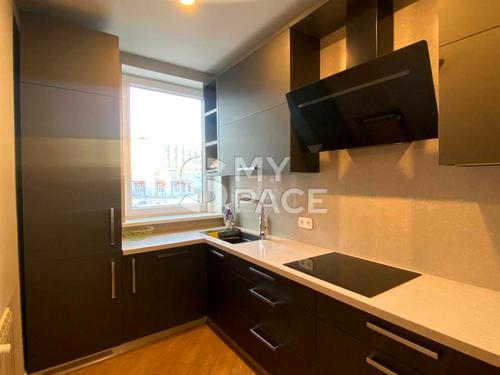 квартира за адресою Шота Руставелі вул., 27а