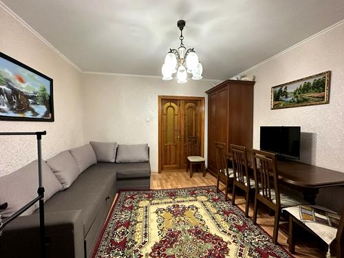 квартира за адресою Довженка вул., 7