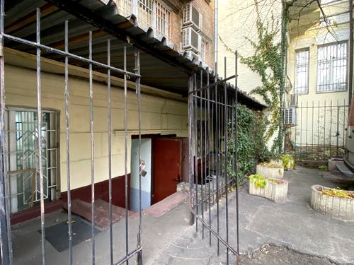 комерційна за адресою Олеся Гончара вул., 65-А