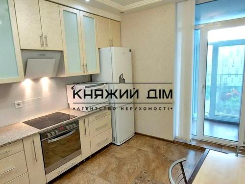 квартира за адресою Регенераторна вул., 4