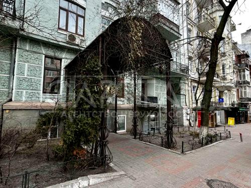 квартира за адресою Шота Руставелі вул., 27