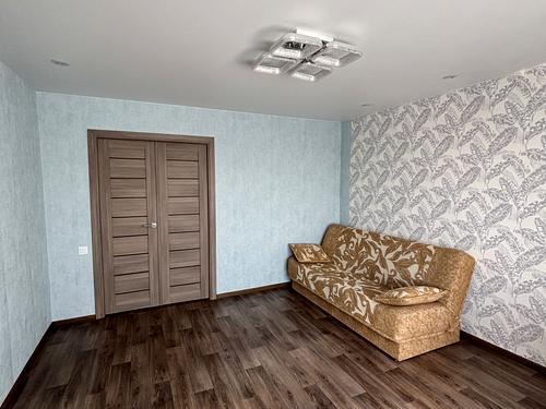 квартира за адресою Універсальна, 27
