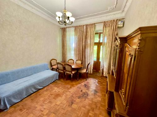 квартира за адресою Базарна вул., 21