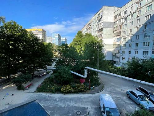 квартира за адресою Тополина вул., 14