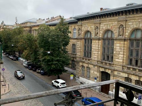 квартира по адресу Князя Романа ул. (Ватутина), 32