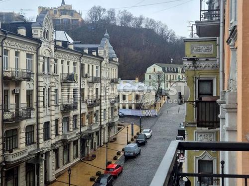 квартира за адресою Андріївський узвіз, 2-Б