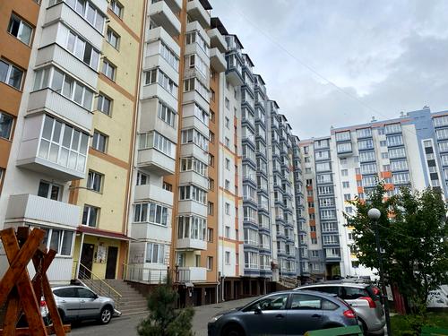 комерційна за адресою Гайдамацька вул. (Марфи Струтинської), 13-Б
