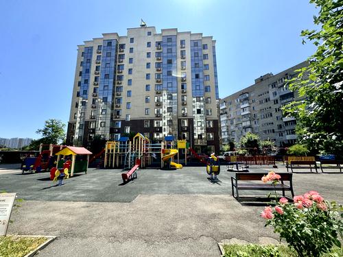 квартира за адресою Олексія Вадатурського вул. (Маршала Малиновського), 18а