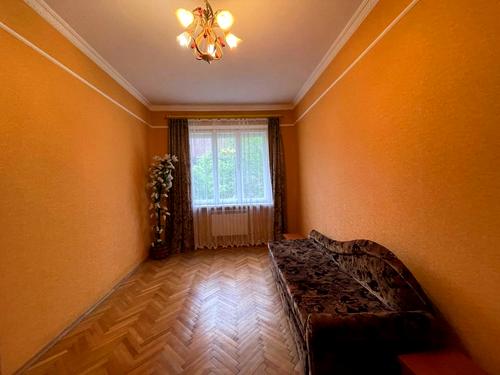 квартира за адресою Гетьмана Петра Дорошенка вул. (), 71