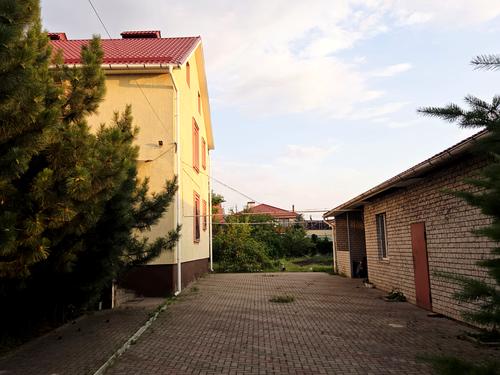 дом по адресу п. Дослидное, Провулок Дослідний