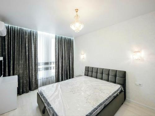 квартира за адресою Олеся Бердника, 1В