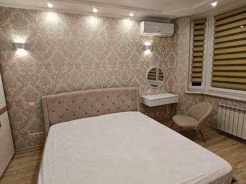 квартира по адресу Киев, Драгоманова, 4А