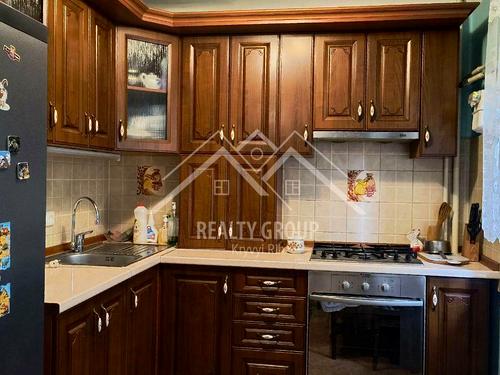 квартира за адресою Віктора Оцерклевича вул. (Курчатова), 5