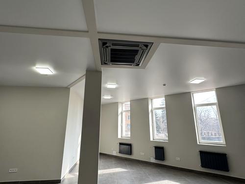 комерційна за адресою 95 Квартал пл. (Горького), 10