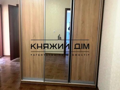 квартира по адресу Академика Глушкова просп., 9-Є