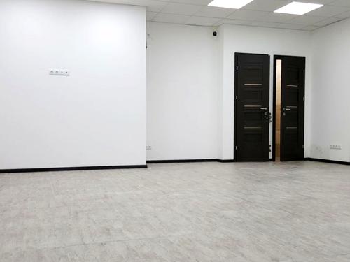 комерційна за адресою Львів, Залізнична вул., 21