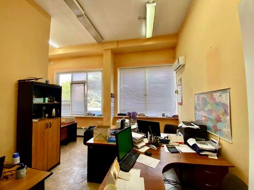 коммерческая по адресу Строителей ул., 34