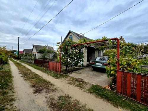 будинок за адресою с. Самусіївка, вул. Виноградна