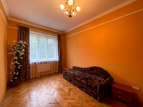 квартира за адресою Гетьмана Петра Дорошенка вул. (), 71