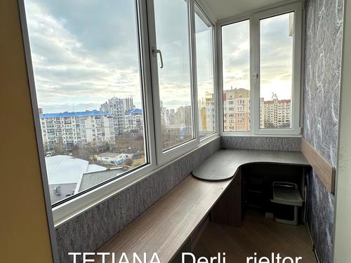 квартира за адресою Тополина вул., 20