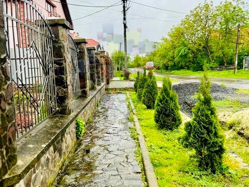 дом по адресу с. Баранинцы, Молодіжна ул., 7