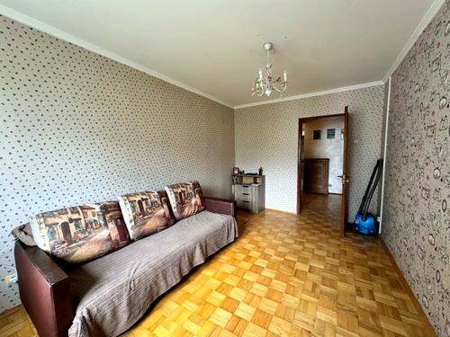 квартира за адресою Івасюка вул., 21