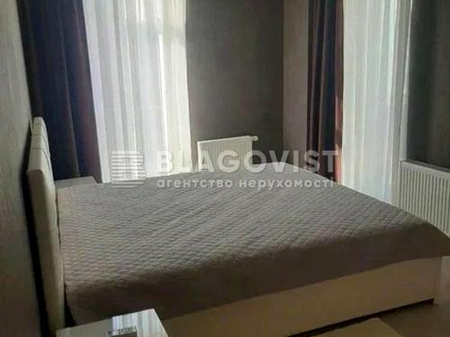 квартира за адресою Регенераторна вул., 4 к11