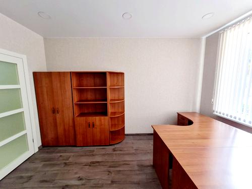 комерційна за адресою Канатна вул., 122