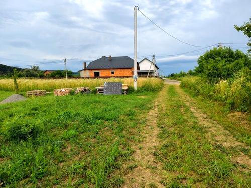 ділянка за адресою Ужгородська, 2а