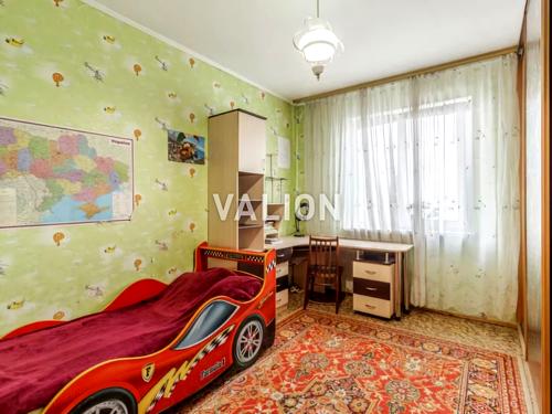 квартира за адресою Анни Ахматової вул., 16-В