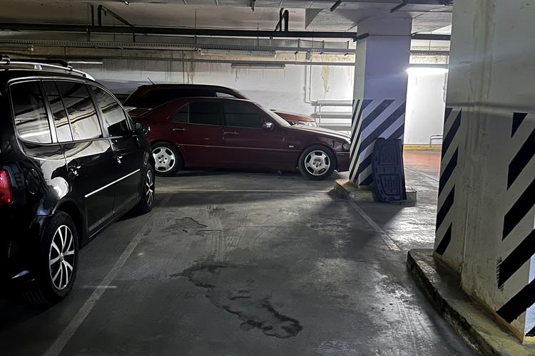 1837700642793305
