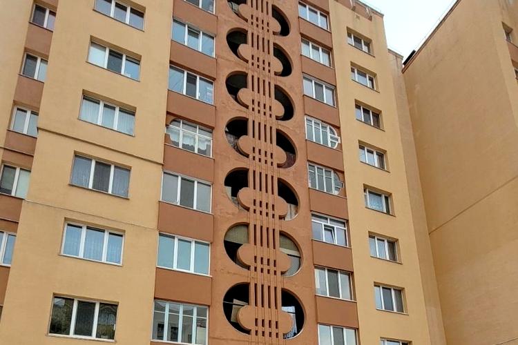1833791751189048