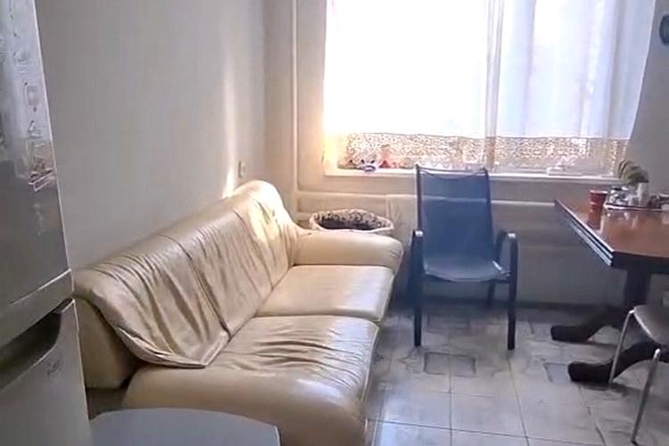 1827017902729880